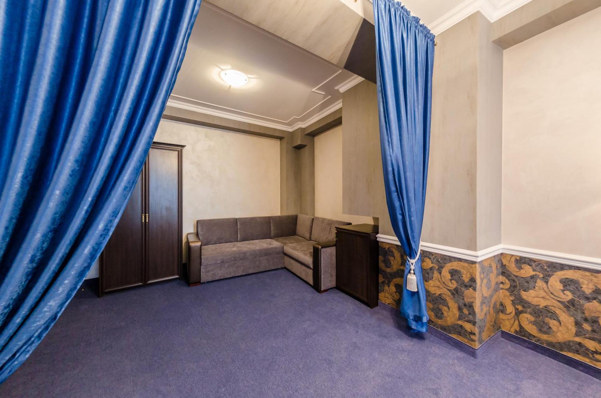 Franz Hotel&Restaurant Ivano-Frankivsk Luaran gambar