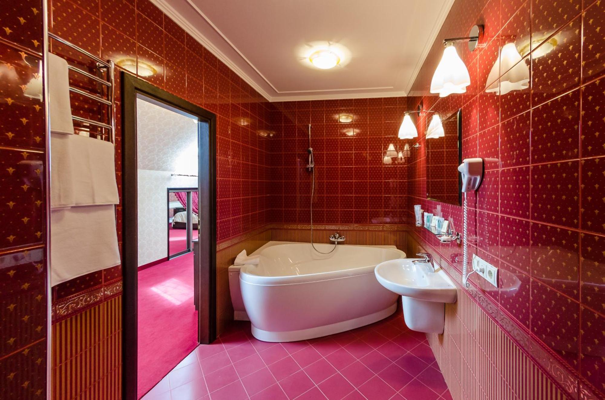 Franz Hotel&Restaurant Ivano-Frankivsk Luaran gambar