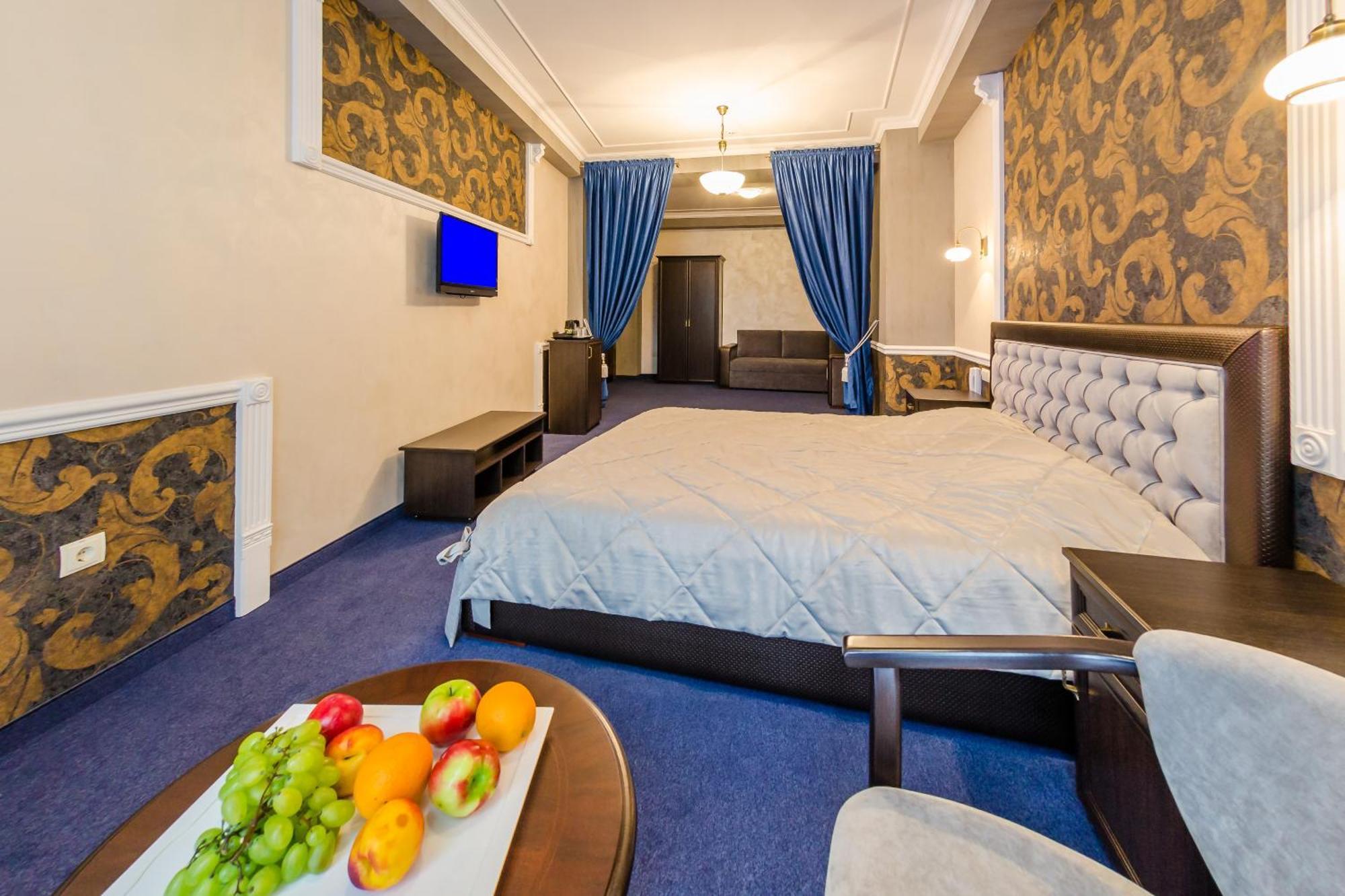 Franz Hotel&Restaurant Ivano-Frankivsk Luaran gambar