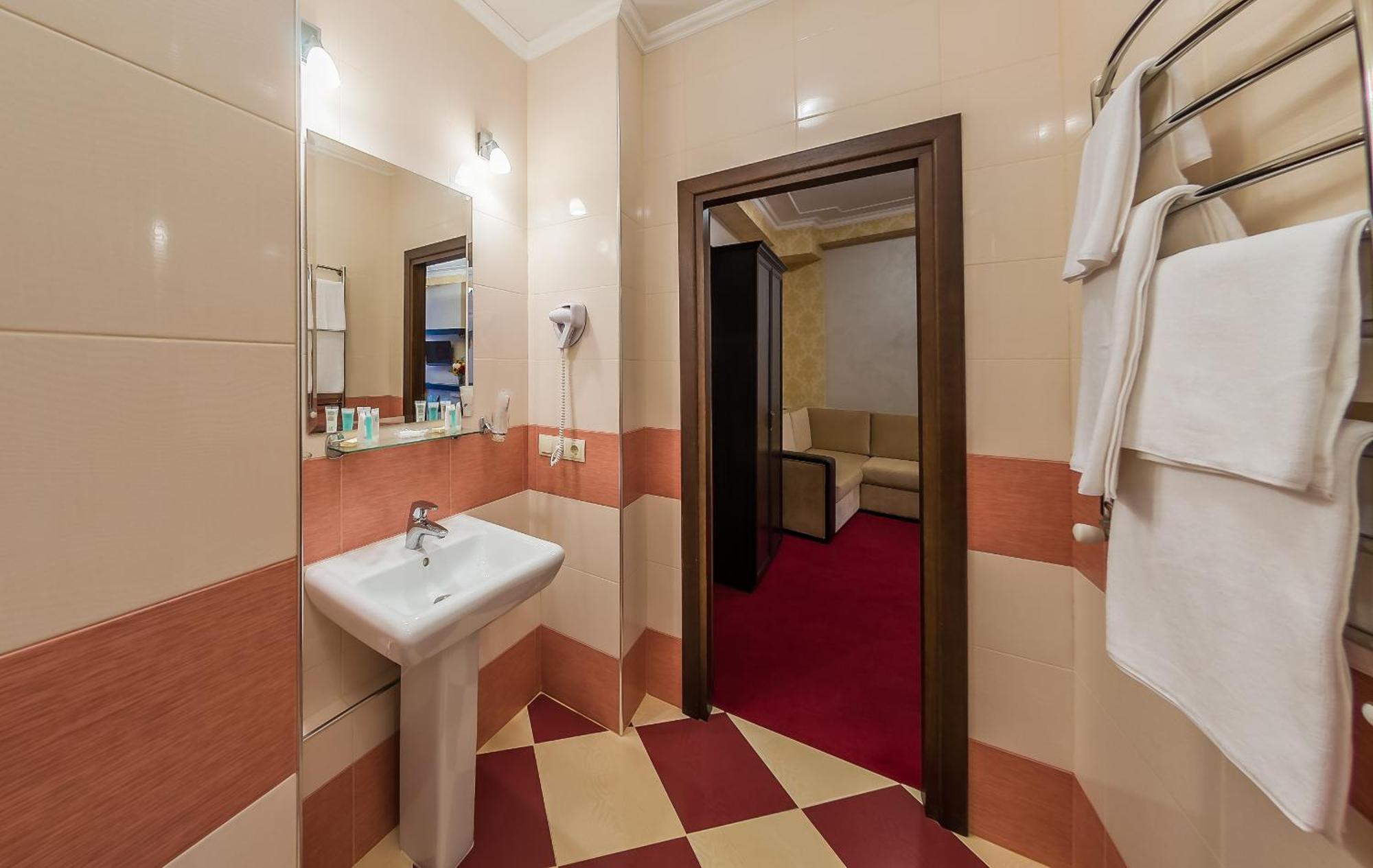 Franz Hotel&Restaurant Ivano-Frankivsk Bilik gambar