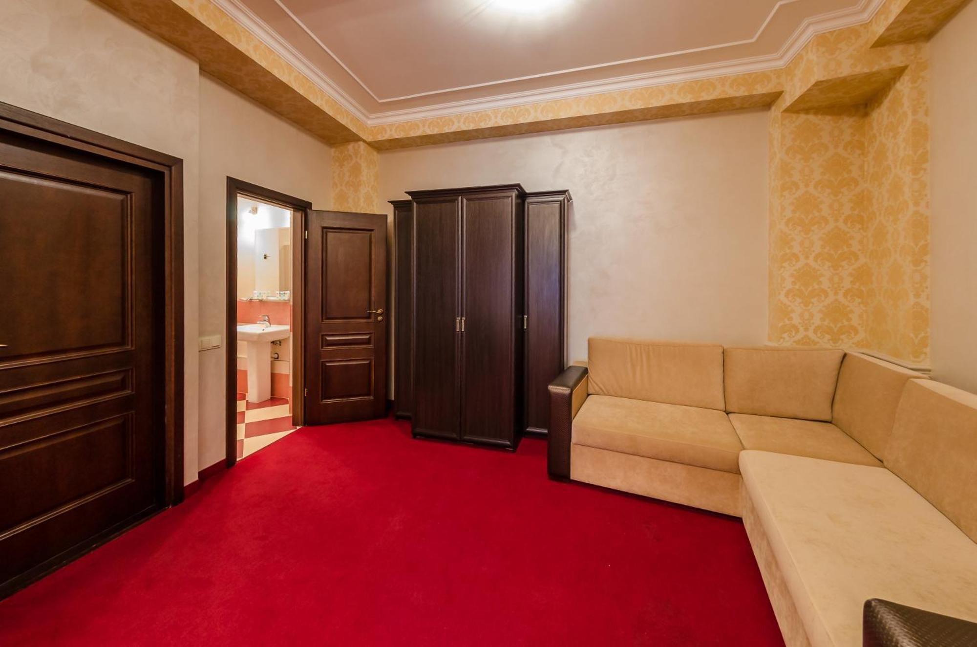 Franz Hotel&Restaurant Ivano-Frankivsk Bilik gambar